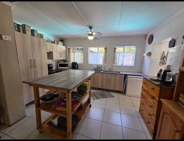 3 BEDROOM HOUSE FOR SALE IN VAALPARK